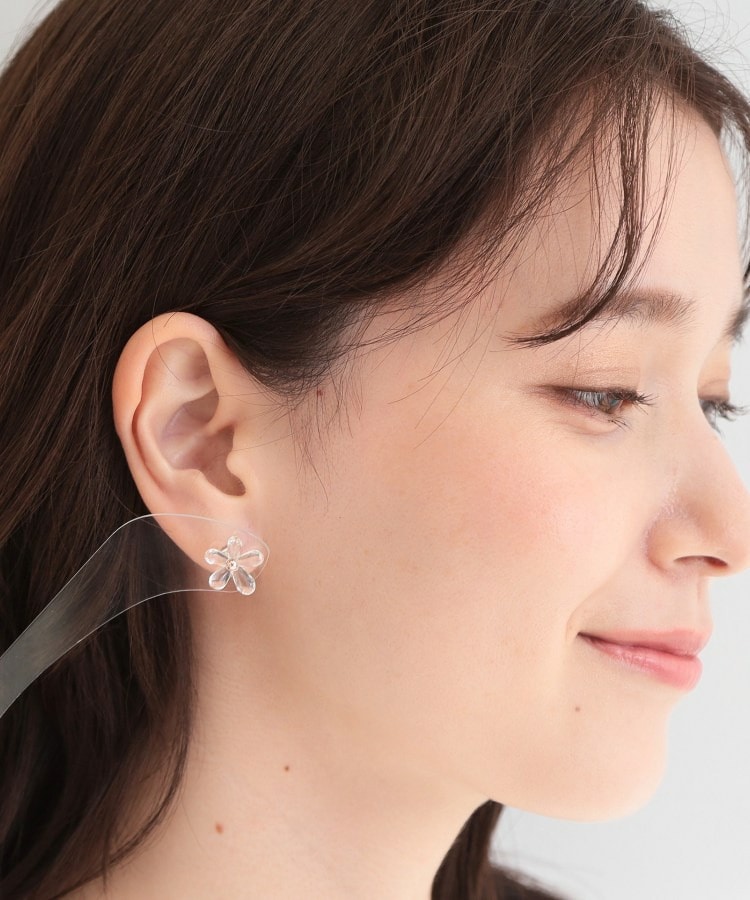 クリアフラワーピアス6