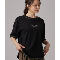 【体型カバー】インせず着られる 配色ステッチロゴTシャツ