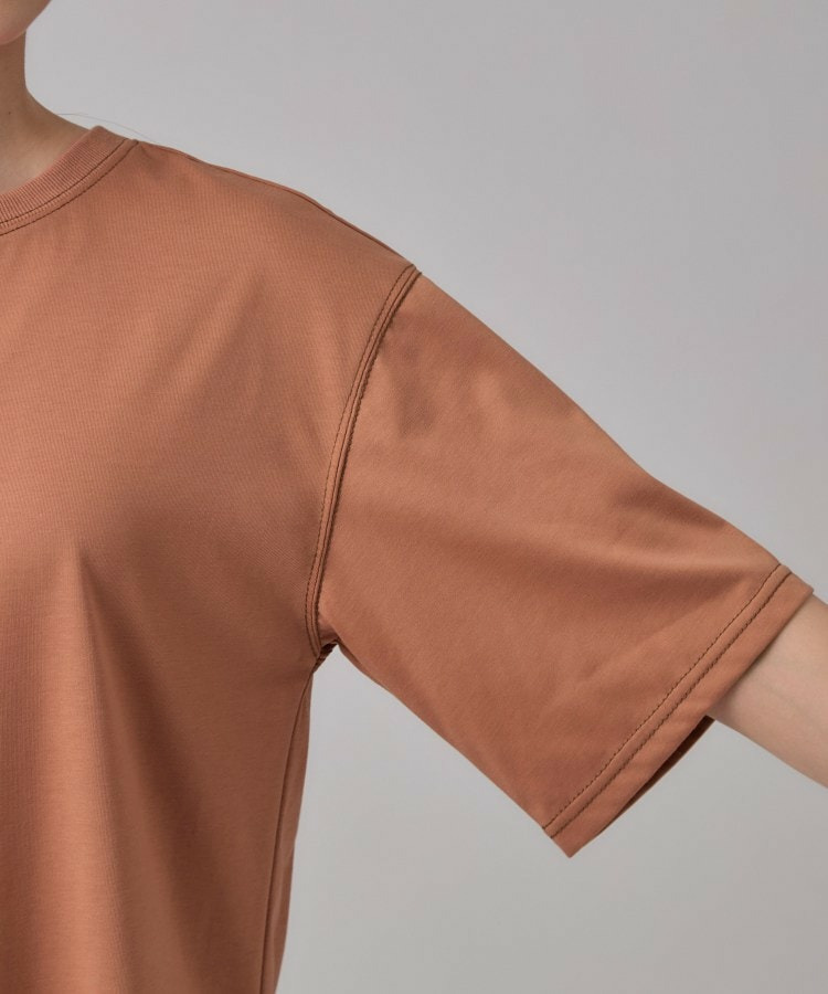 【体型カバー】インせず着られる 配色ステッチロゴTシャツ18
