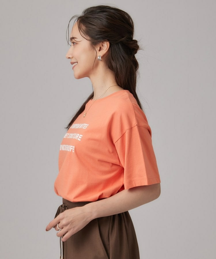 華やかジェルロゴプリントTシャツ15