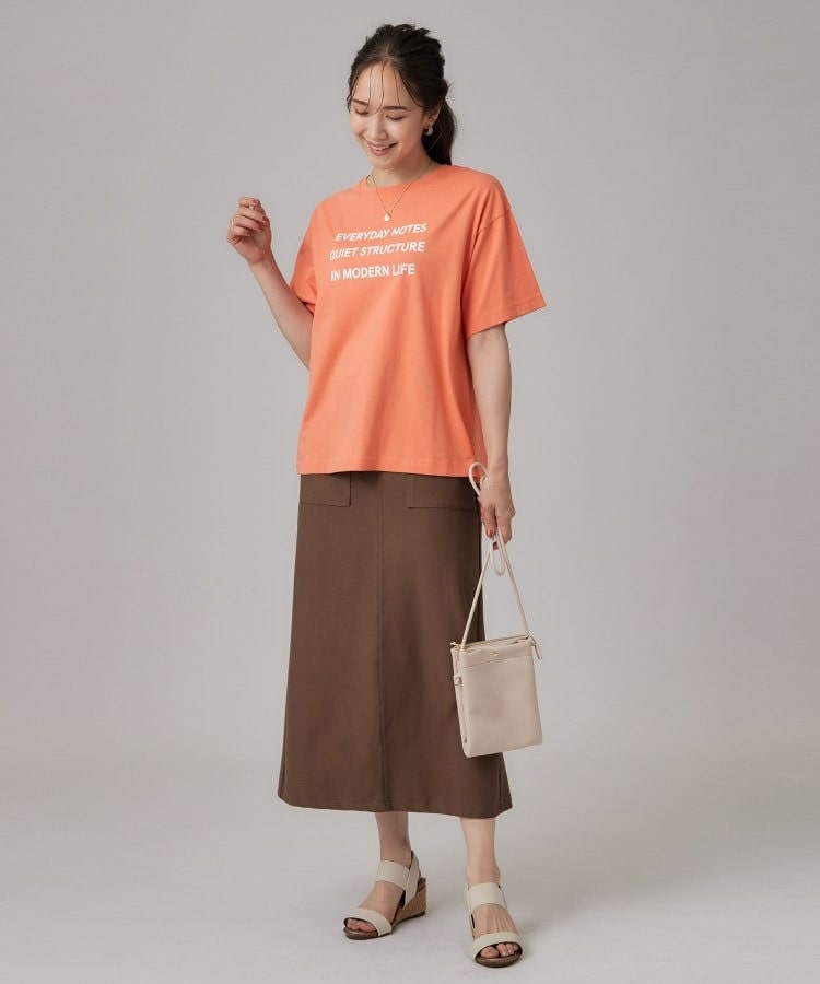 華やかジェルロゴプリントTシャツ16