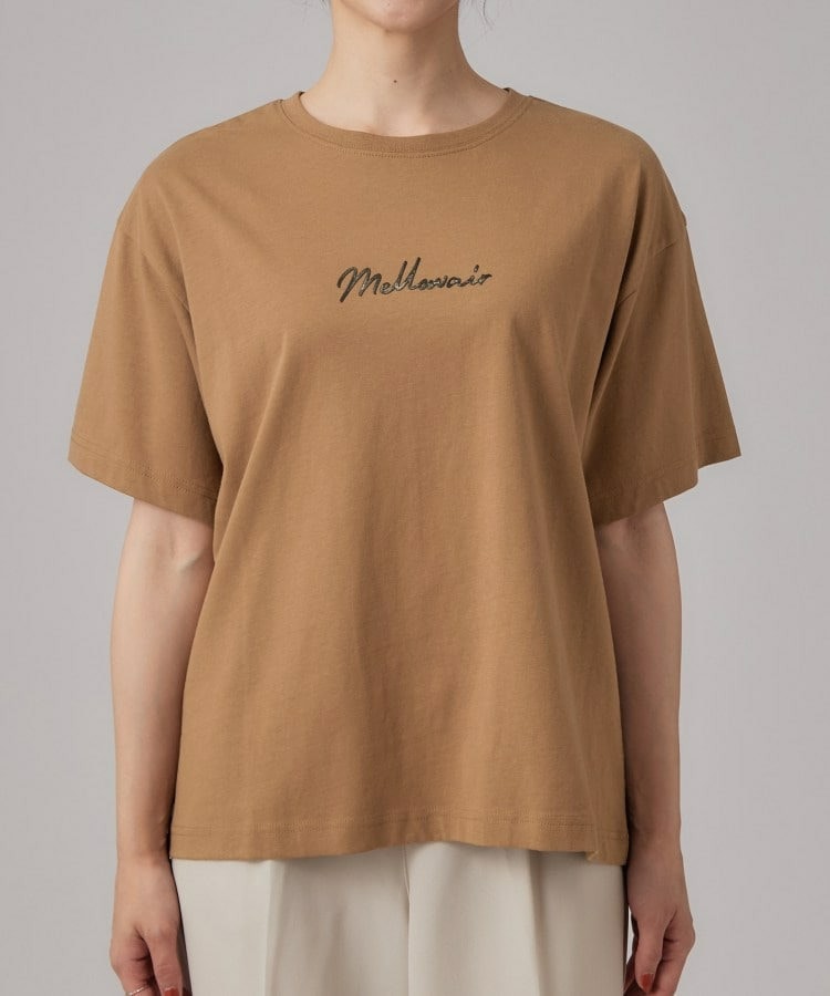 華やかジェルロゴプリントTシャツ18