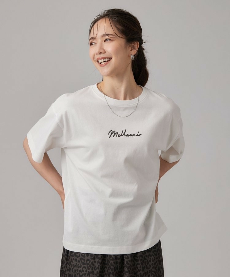 華やかジェルロゴプリントTシャツ2