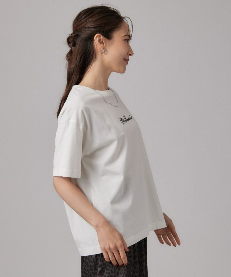 華やかジェルロゴプリントTシャツ3