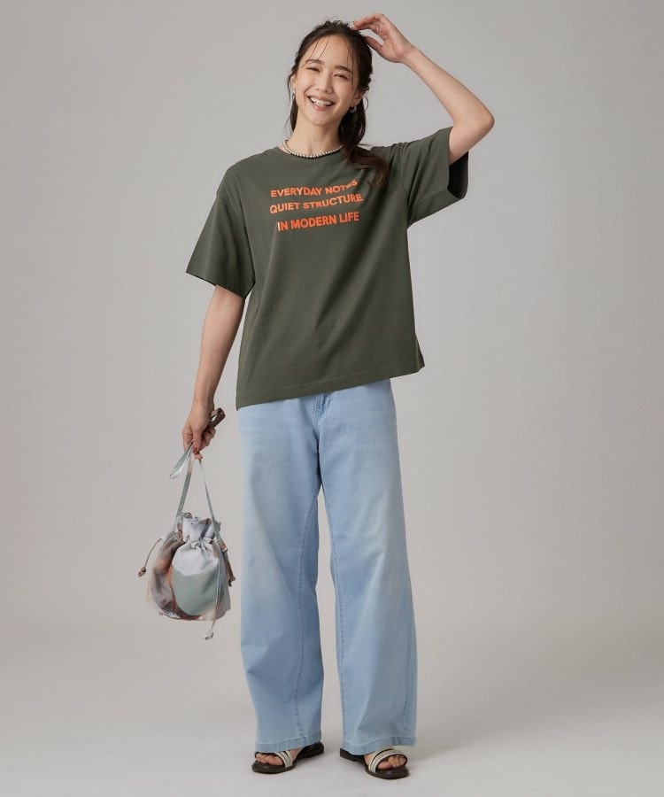 華やかジェルロゴプリントTシャツ8