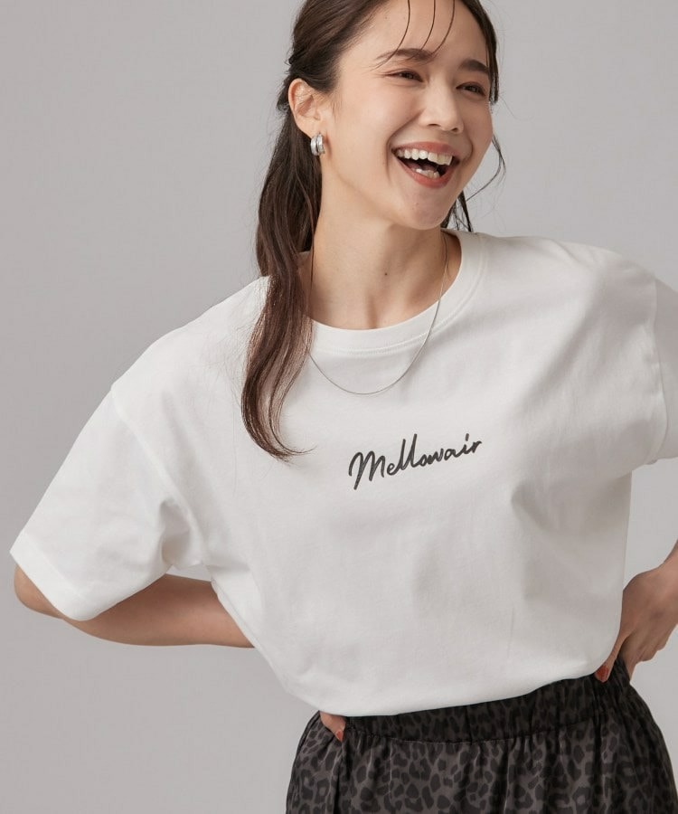 華やかジェルロゴプリントTシャツ1
