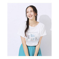 着るだけで旬な着こなしに フロントチュール重ねプリントTシャツ