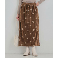 大人な小花柄が魅力の 刺繍ベロア調ナロースカート