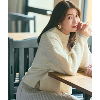 【洗える】ふんわりウール混ボトルネックニット