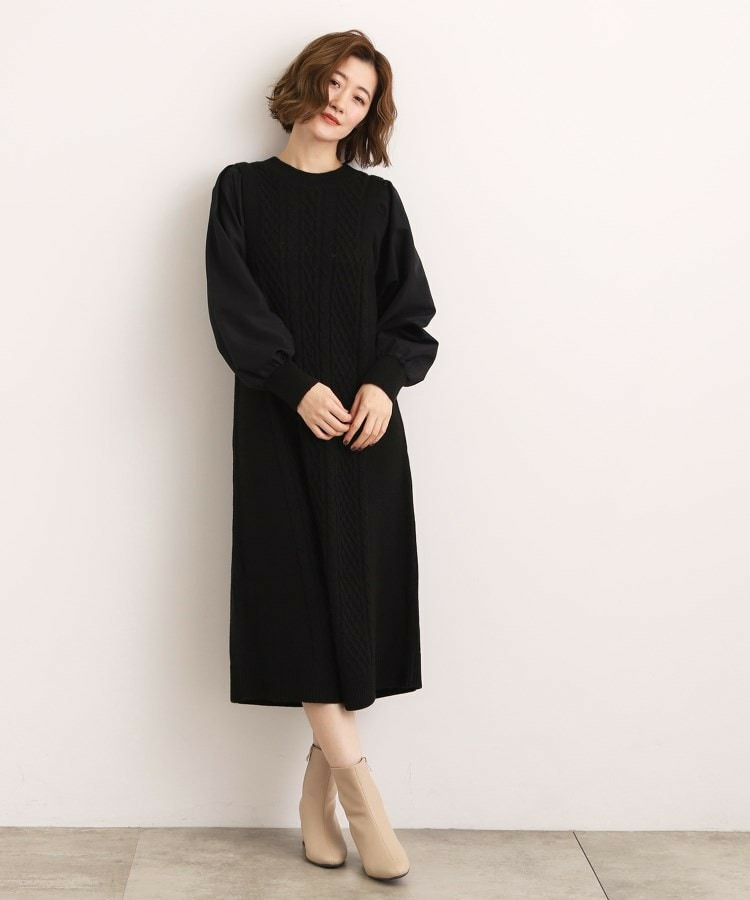 一枚で華やぐ、袖布帛ケーブルニットワンピース7