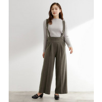 サス付きセンタープレスワイドパンツ