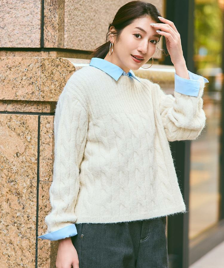 ふんわり包み込む ケーブルボートネックニット1