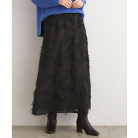 纏うだけで気分が華やぐ　主役級シャギースカート