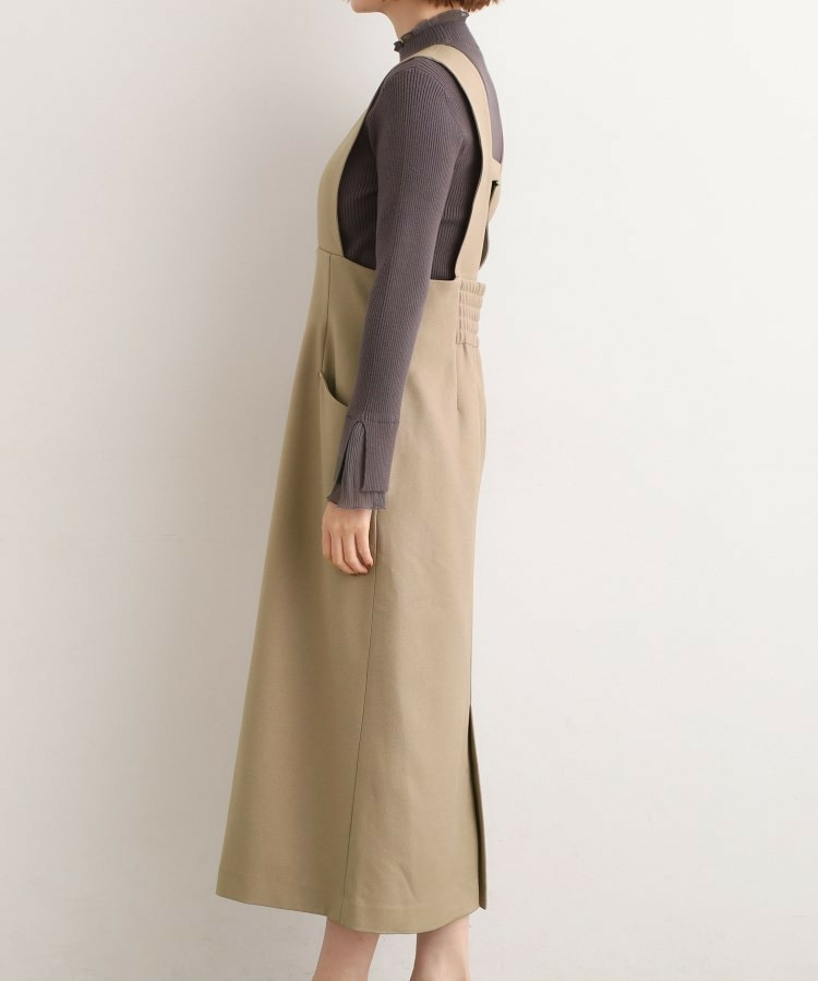 上品さと快適さを両立、美シルエットなハイウエストサス付きスカート15