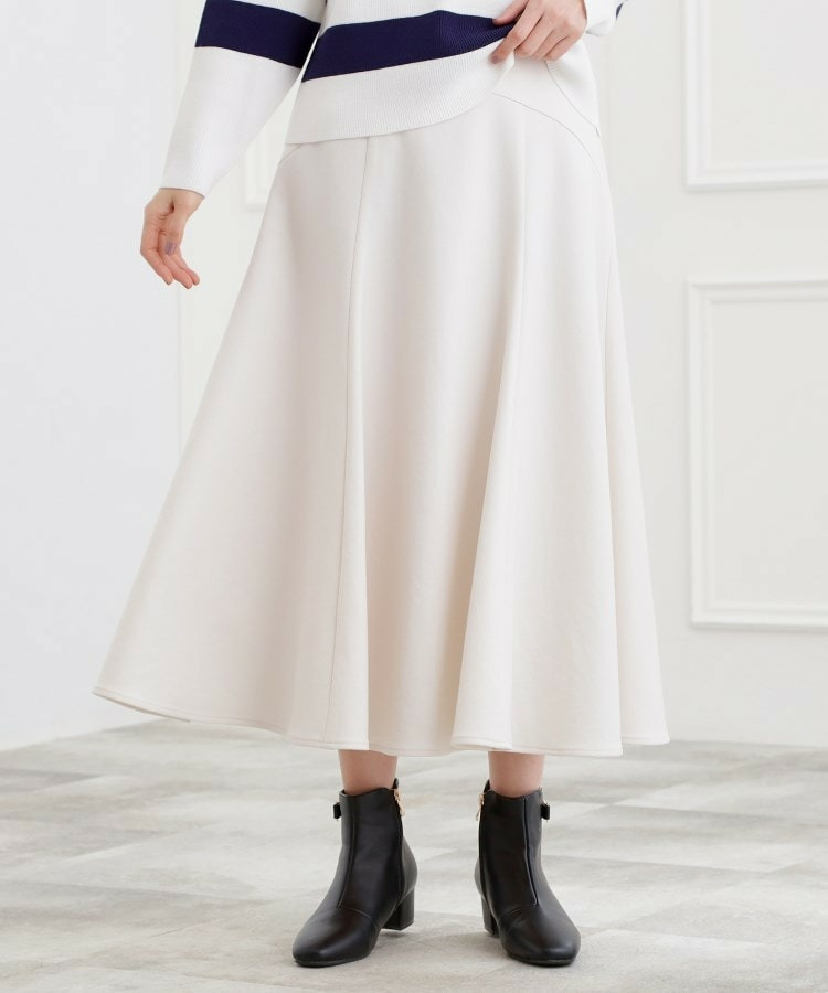 ウーリッシュフレアスカート