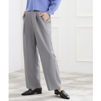 スタイリングが上品に決まる、ウールライクワイドパンツ