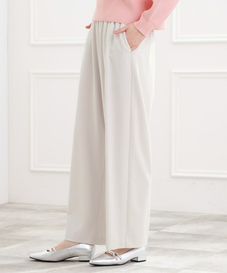 きれい見えとイージーな着心地を両立した、ウエストシャーリング ワイドパンツ10