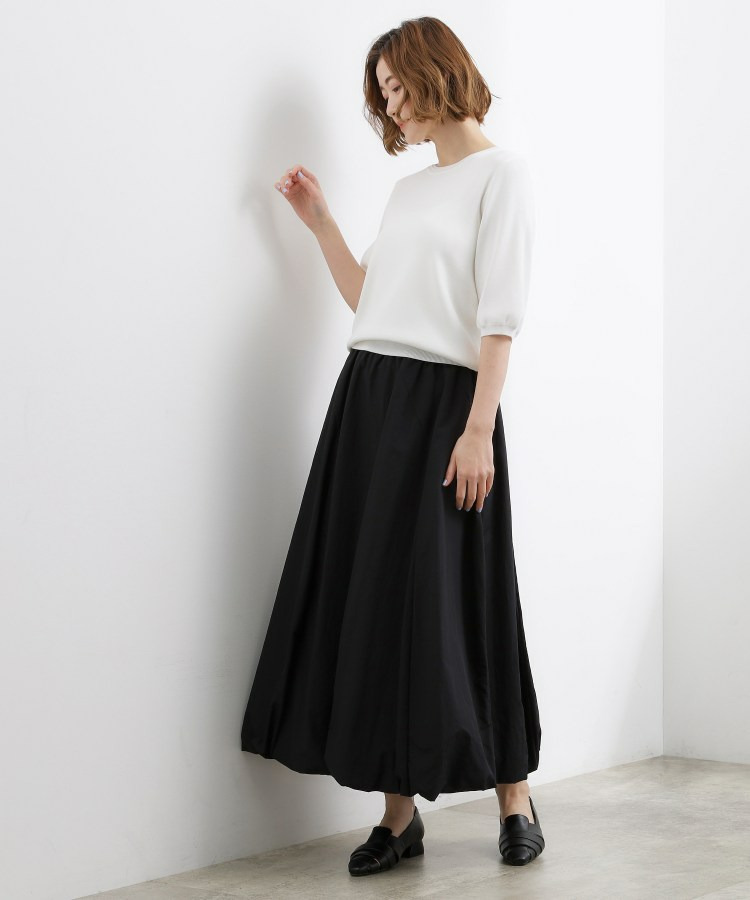 軽やかに揺れて、旬のムードを纏う エスカルゴバルーンスカート3