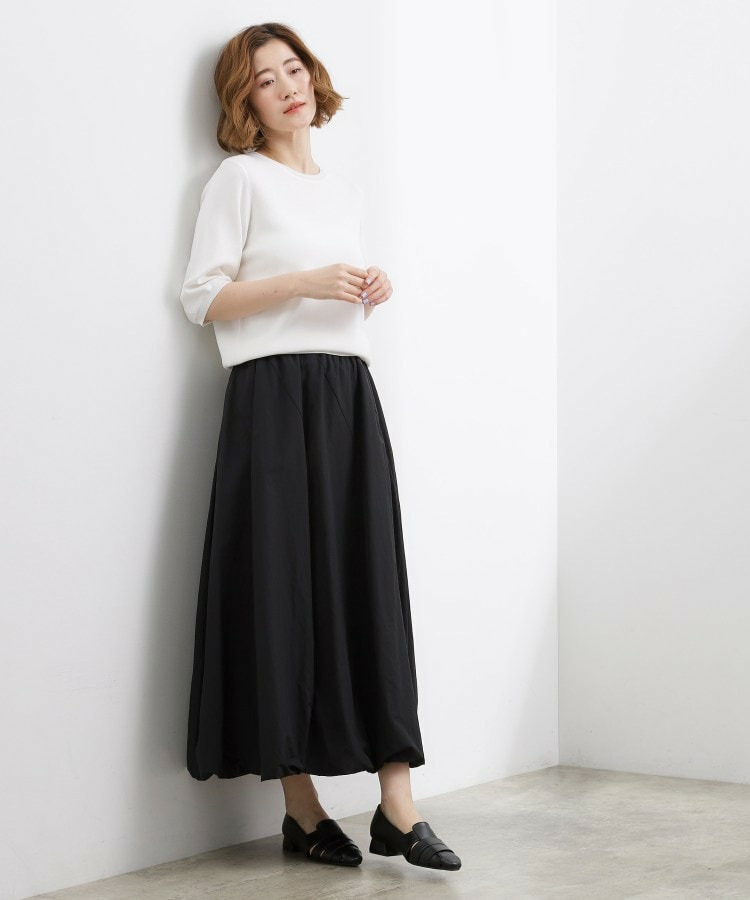 軽やかに揺れて、旬のムードを纏う エスカルゴバルーンスカート4