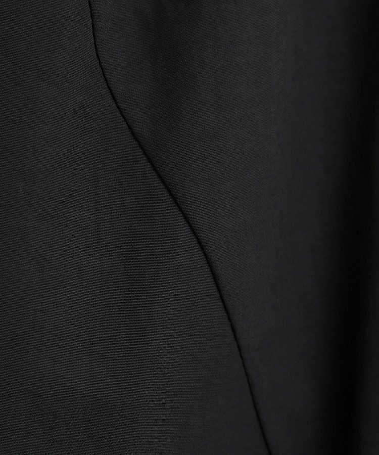 軽やかに揺れて、旬のムードを纏う エスカルゴバルーンスカート5