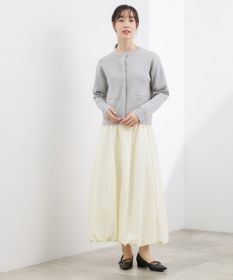 軽やかに揺れて、旬のムードを纏う エスカルゴバルーンスカート9