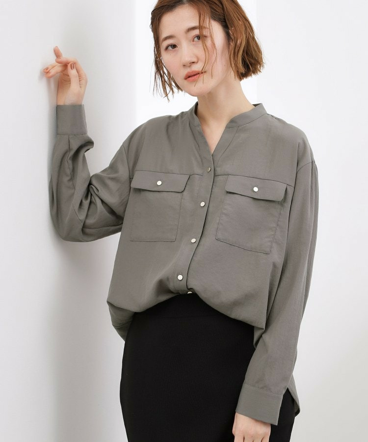 お仕事も普段も。今どきワークシャツブラウス1