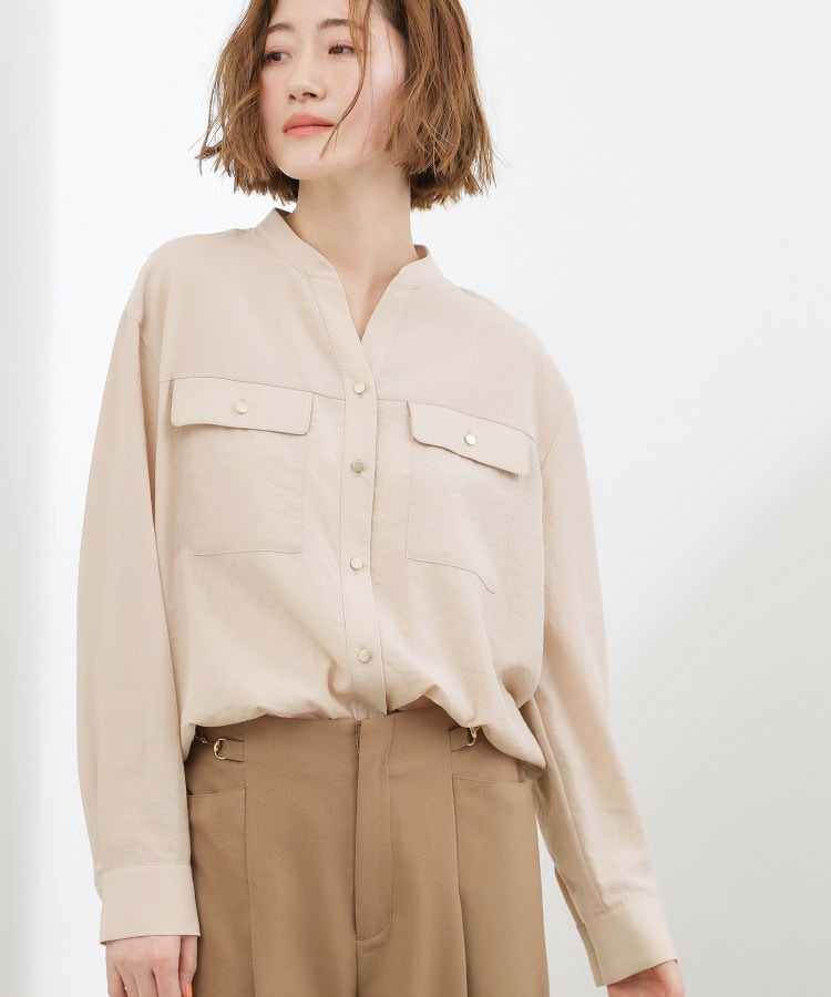 お仕事も普段も。今どきワークシャツブラウス1