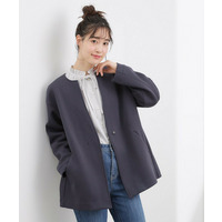 しなやかな着心地で動きやすい、ダンボールジャージノーカラーコート