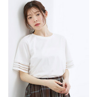 【二の腕カバー】袖口透かし刺繍Tシャツ