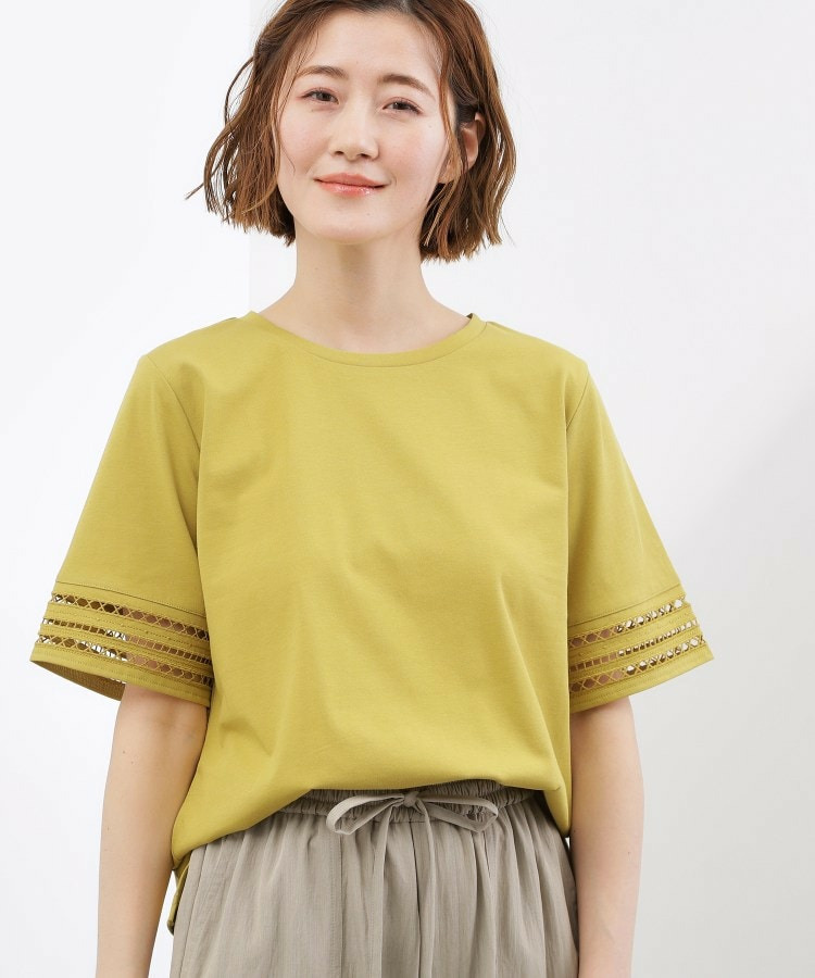 【二の腕カバー】袖口透かし刺繍Tシャツ10