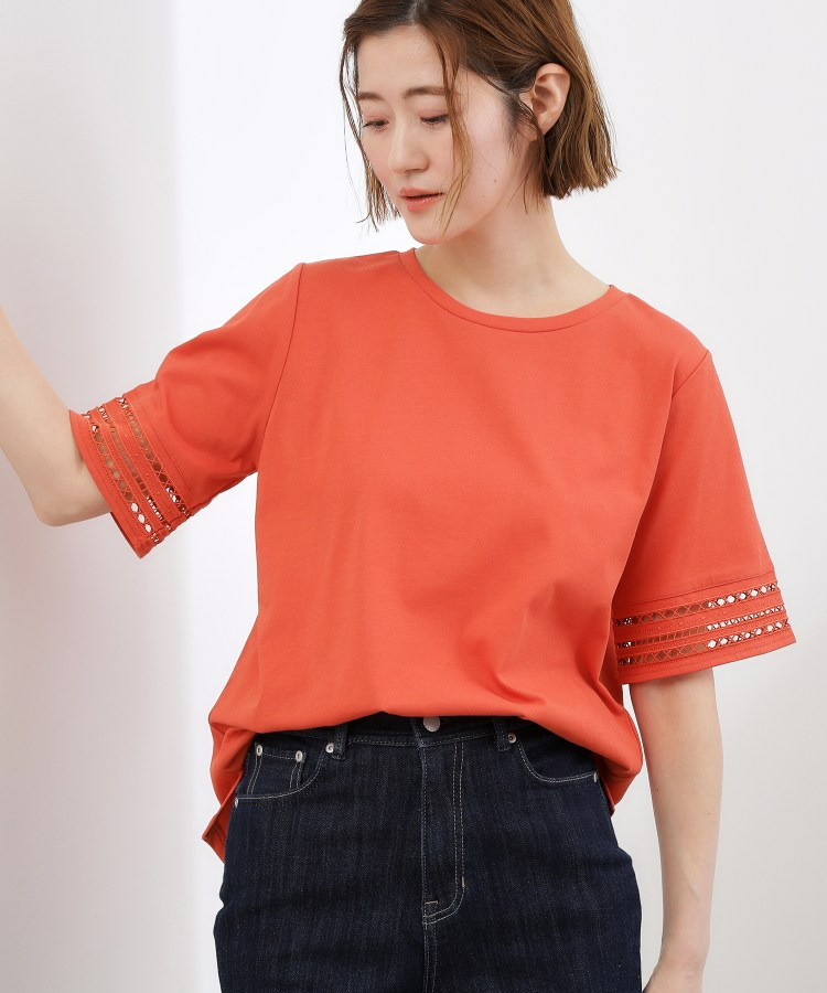 【二の腕カバー】袖口透かし刺繍Tシャツ14