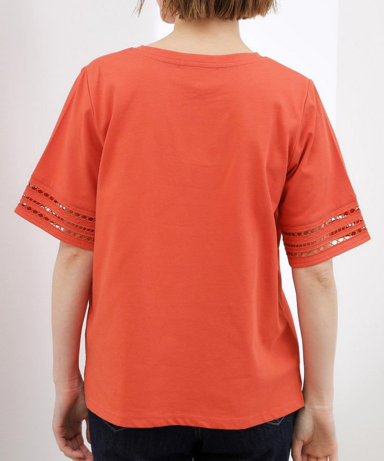 【二の腕カバー】袖口透かし刺繍Tシャツ20