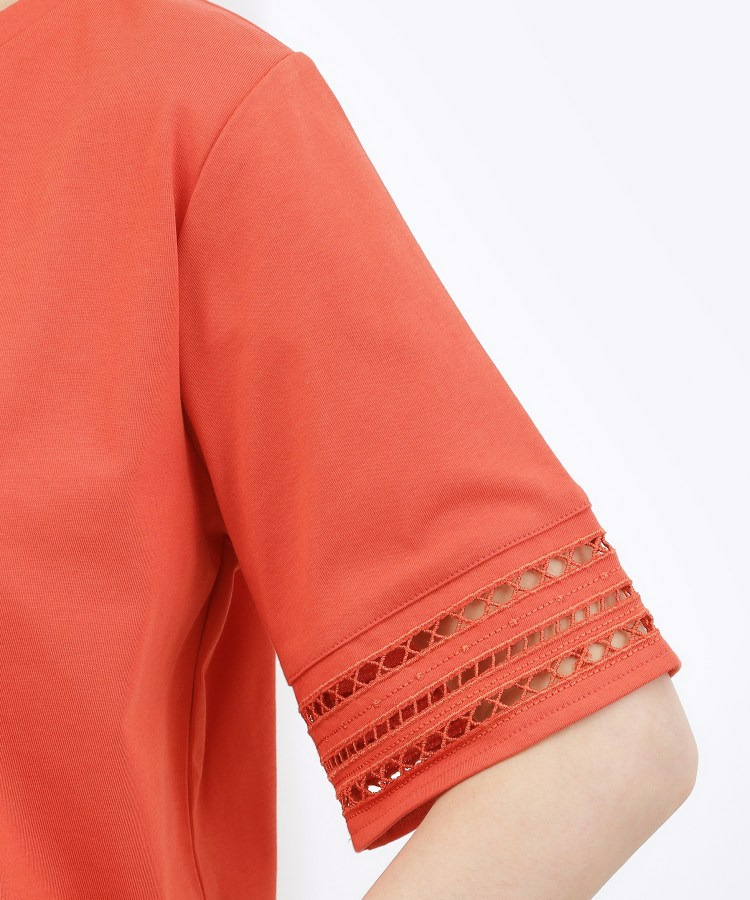 【二の腕カバー】袖口透かし刺繍Tシャツ22