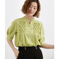 スモッキングタックブラウス