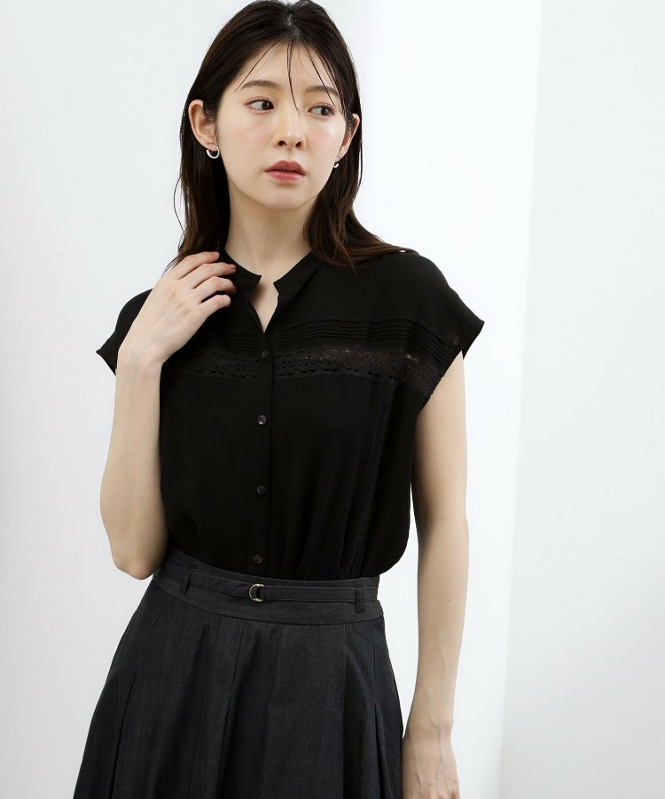 【洗える・ON/OFF使える】繊細レースが引き立つ、フレンチ袖ブラウス7