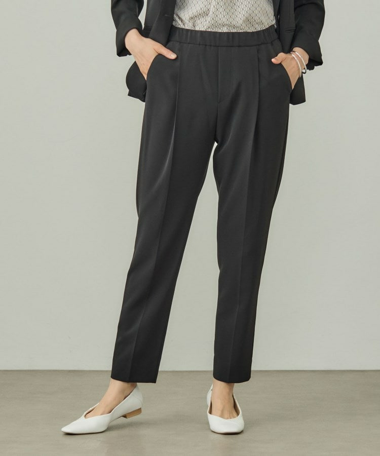 【洗える/UVケア】ストレッチ タックテーパードパンツ1