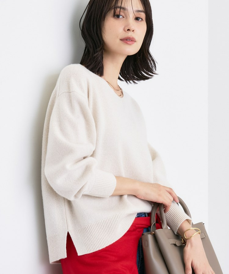 【洗える/カシミヤ混】ミドルゲージVネックニット1