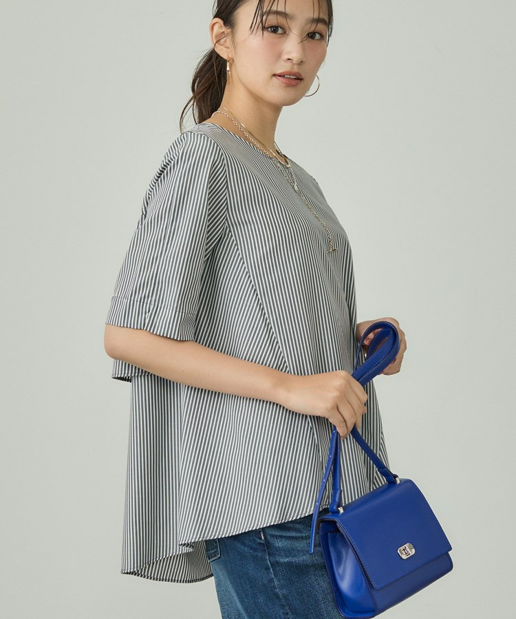 【UVケア】バックデザインブラウス12