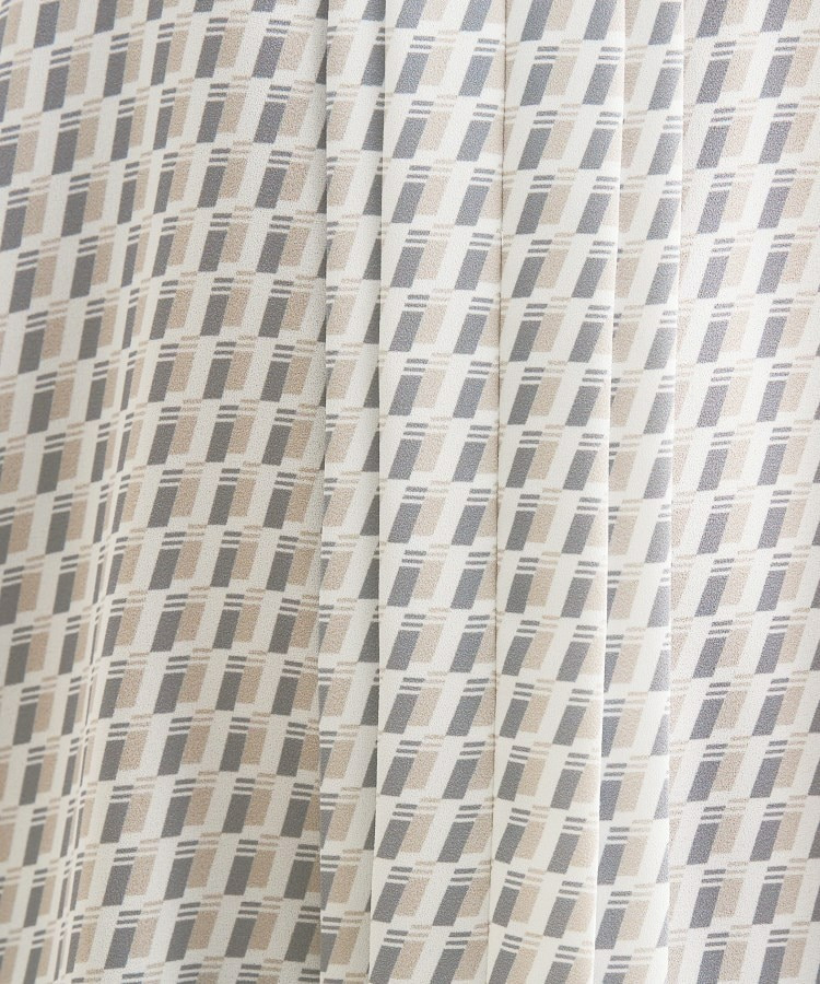 【セレモニー/洗える/透けにくい】ジオメ柄プリントブラウス10