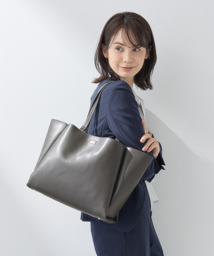 【A4収納可能/合皮】キャリアタックバッグ1