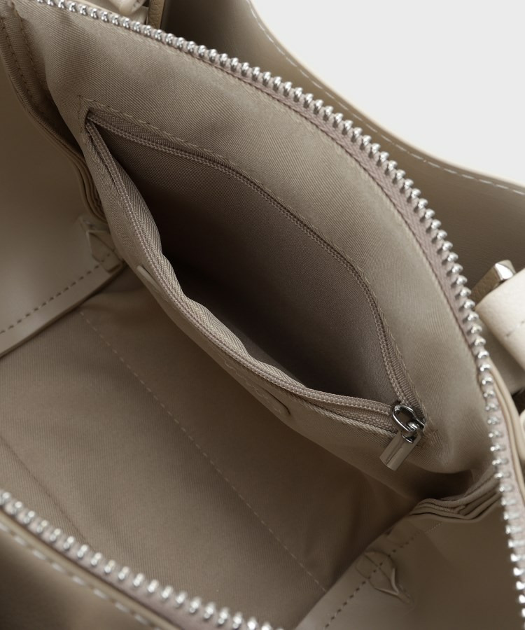 【ミドルサイズ/合皮】キャリアタックバッグ15