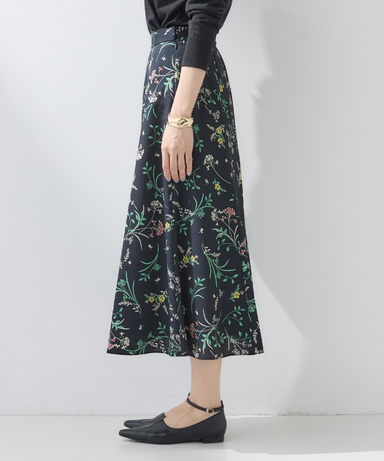【SETUP可能】モダンフラワー柄フレアスカート12