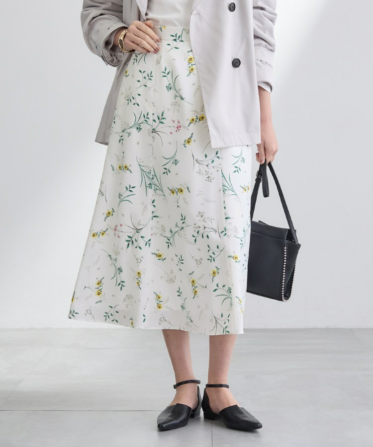 【SETUP可能】モダンフラワー柄フレアスカート3