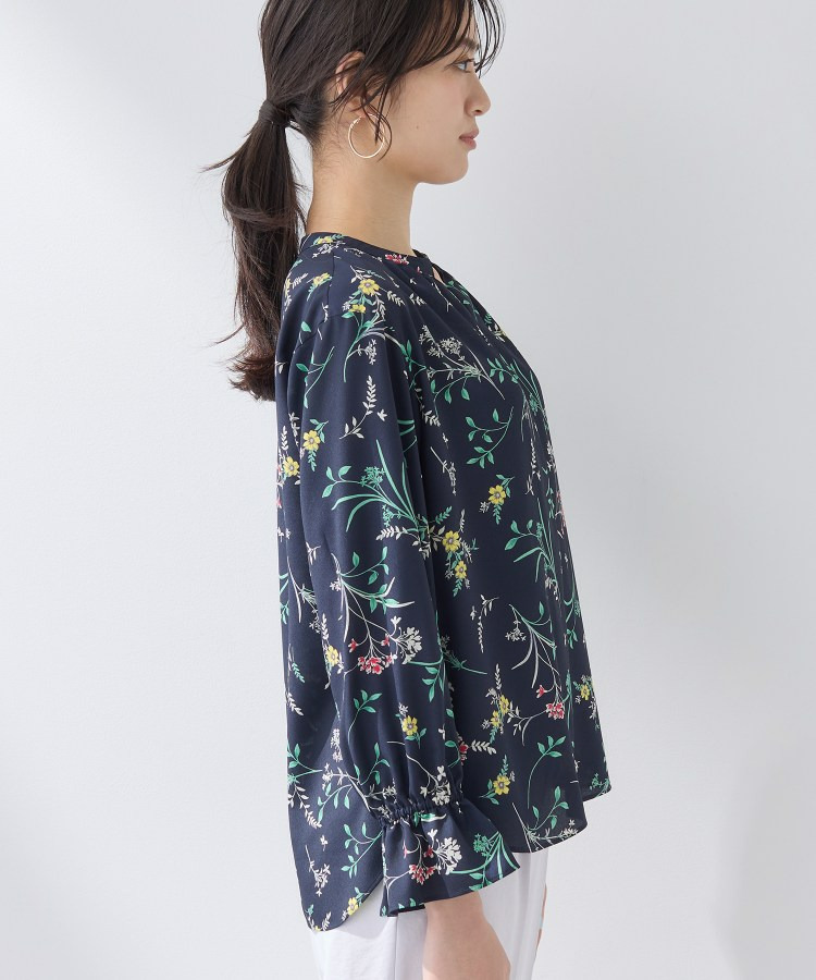 【SETUP可能】モダンフラワー柄キャンディスリーブブラウス12