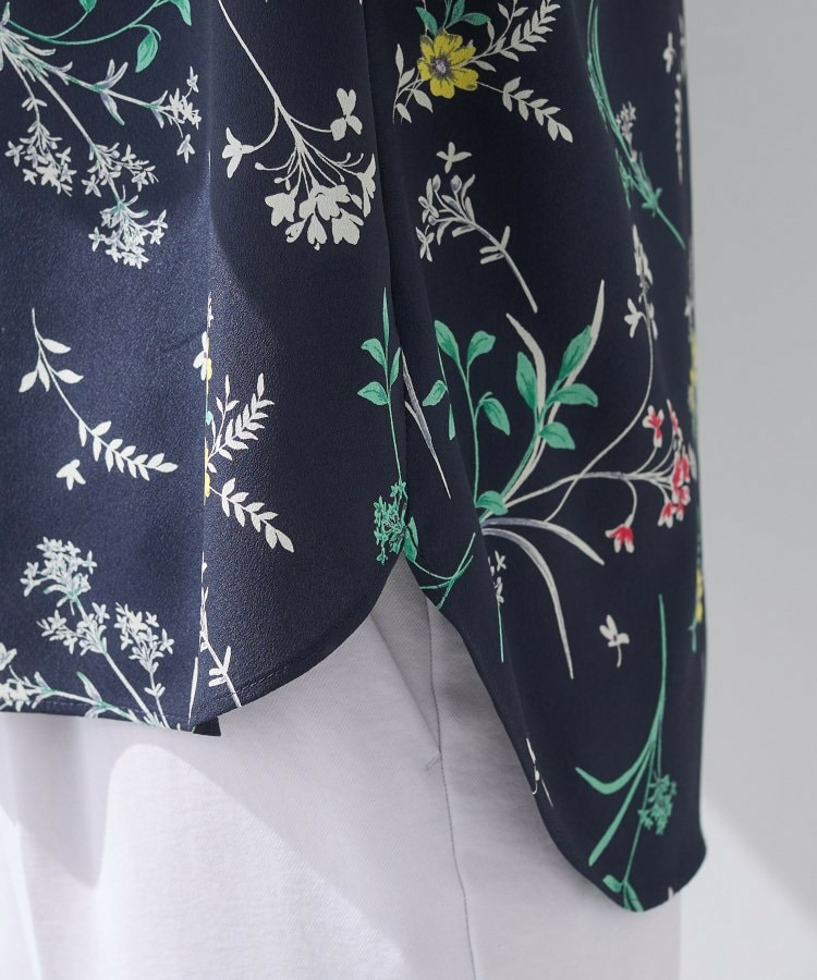 【SETUP可能】モダンフラワー柄キャンディスリーブブラウス17