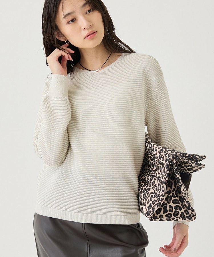 【ウール混/体型カバー】ラメガーター編み Vネックニット3