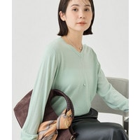【上品な光沢感】エクストラファインウールVネックニット