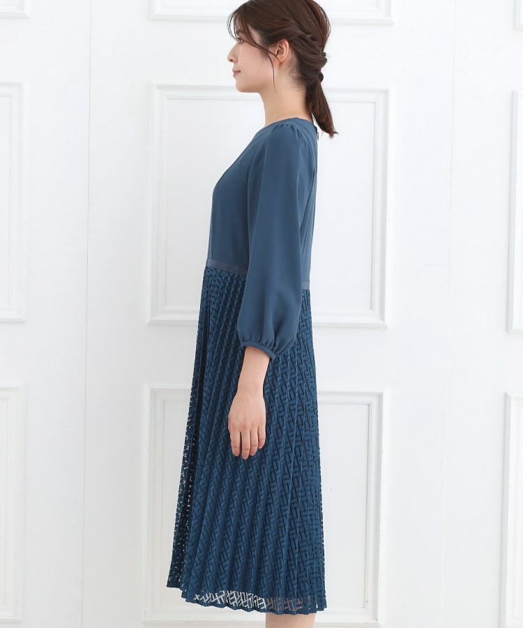 【フォーマル/入卒/一枚で着映え◎】シフォン×幾何柄レースプリーツワンピース18