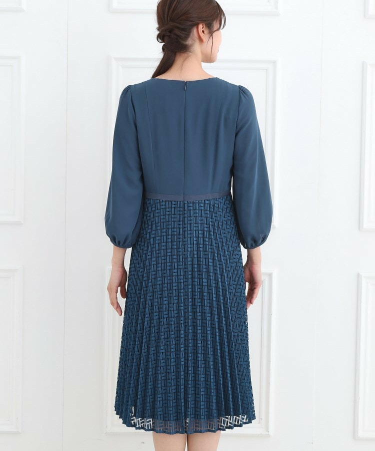 【フォーマル/入卒/一枚で着映え◎】シフォン×幾何柄レースプリーツワンピース19