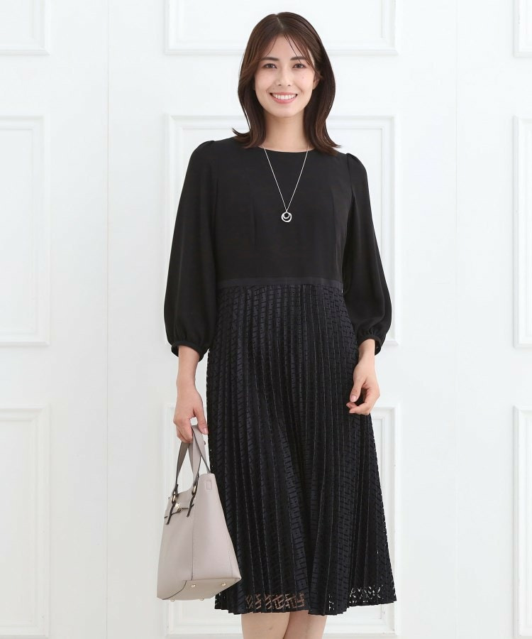 【フォーマル/入卒/一枚で着映え◎】シフォン×幾何柄レースプリーツワンピース1